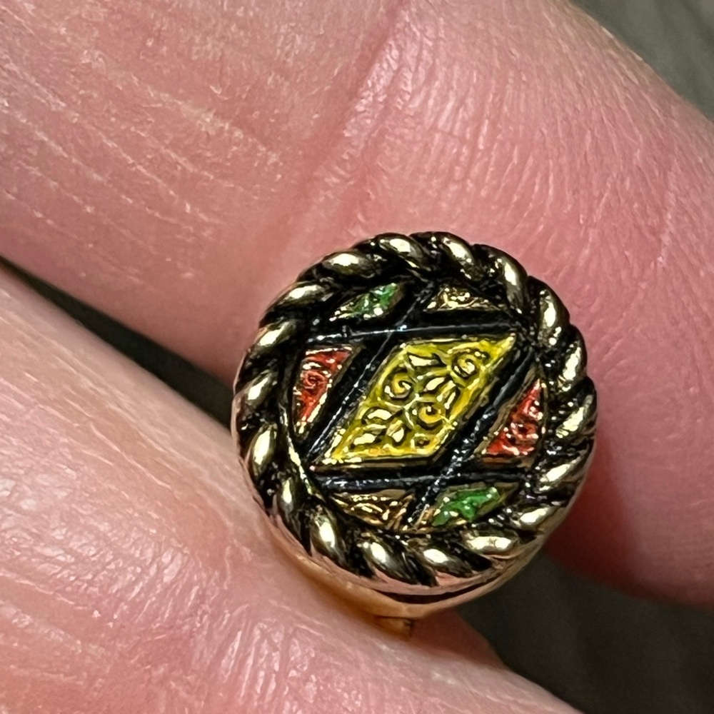 vintage Sarah Coventry Mosaic tie tack or label pin - beautiful